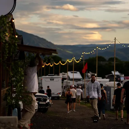 Schitterhof Weiss 캠프장 *