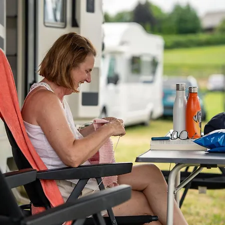 Parque de Campismo Schitterhof Weiss Spielberg Bei Knittelfeld