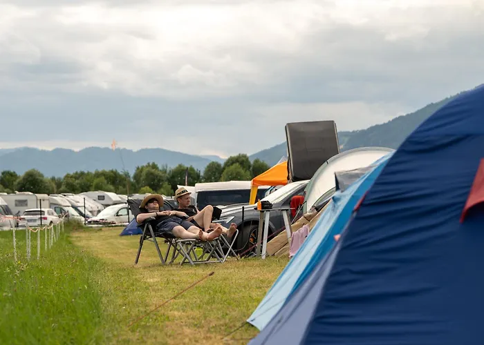 Parque de Campismo Schitterhof Weiss Spielberg Bei Knittelfeld
